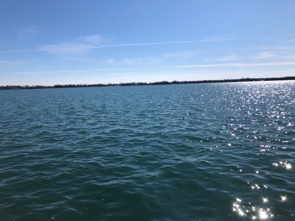 A sunny day by Lake Ontario
