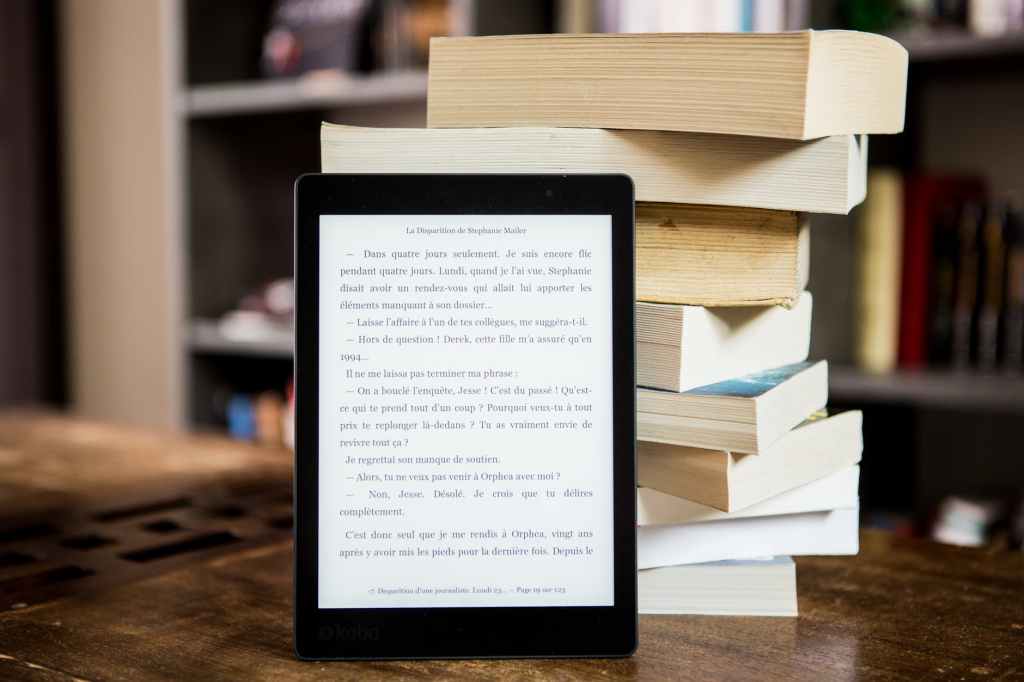 Switching from books to e-books in 2020.
